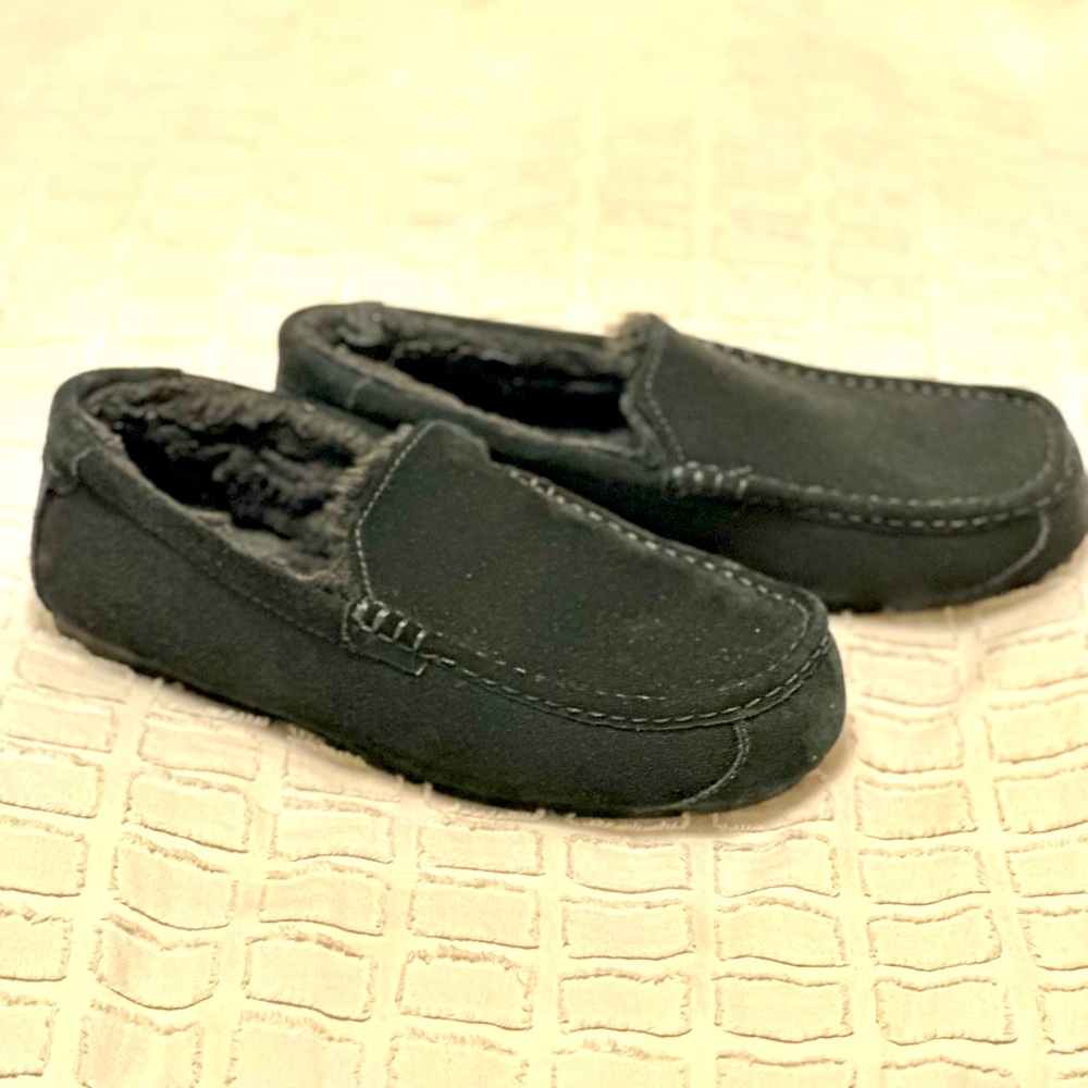Koolaburra by Ugg slippers